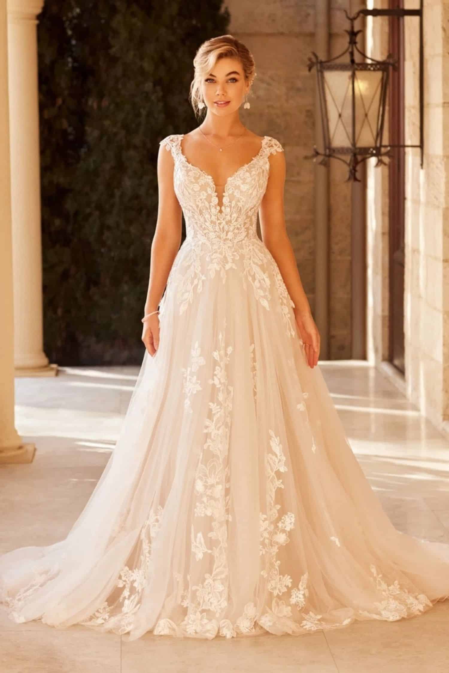 Sophia Tolli